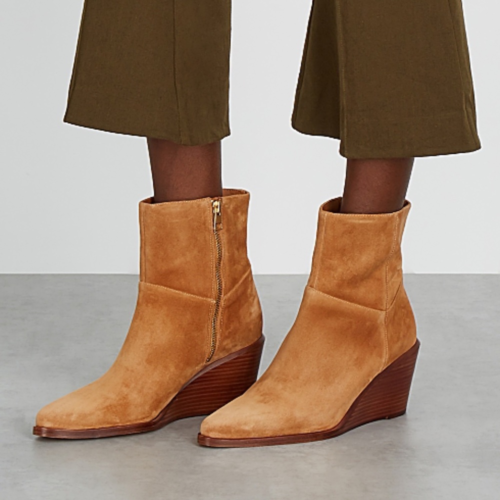✨NIB✨ VINCE Mavis Suede Wedge Ankle Bootie in Tan Sz US 7.5M